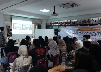 Dosen University of Auckland Bedah Fenomena K-Pop: Dari Teknologi, Kekuasaan, hingga Agensi Penggemar