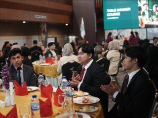 Setelah Sidang MOIC, Mahasiswa HI UMM Langsung Belajar Diplomasi Meja Makan